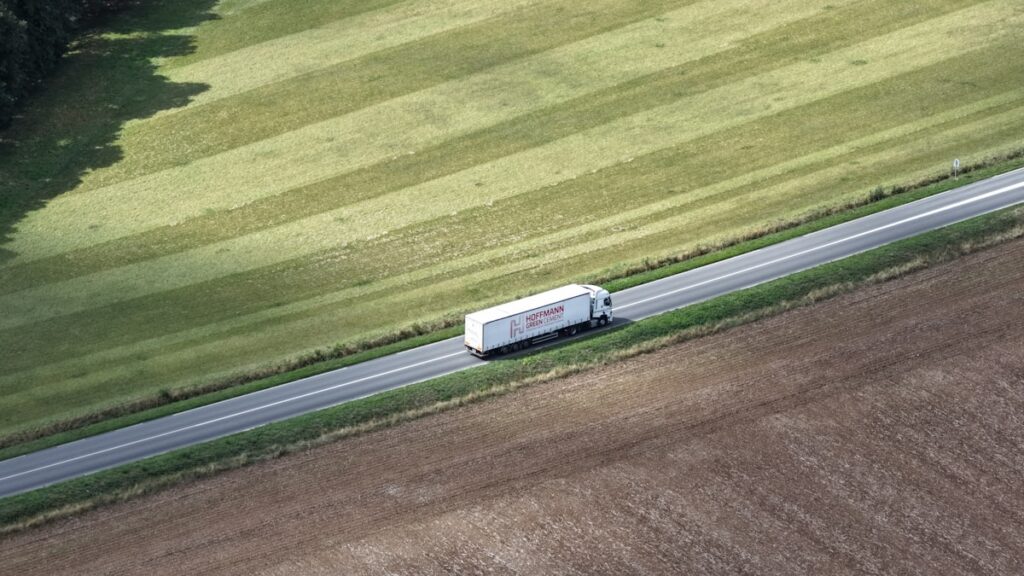 Small fleet trucks - trucking fleet compliance